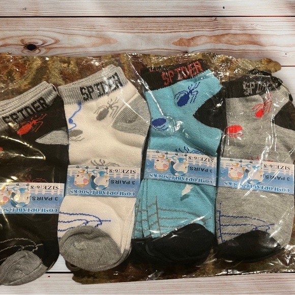 Boys socks size:6-8 - Picture 2 of 5